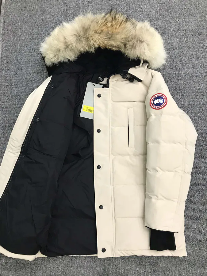 Canada Goose 14款男女同款羽绒服 狼毛毛领, 防风防水防尘抗邹面料