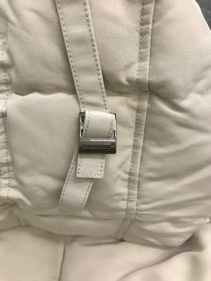 Canada Goose 14款男女同款羽绒服 狼毛毛领, 防风防水防尘抗邹面料