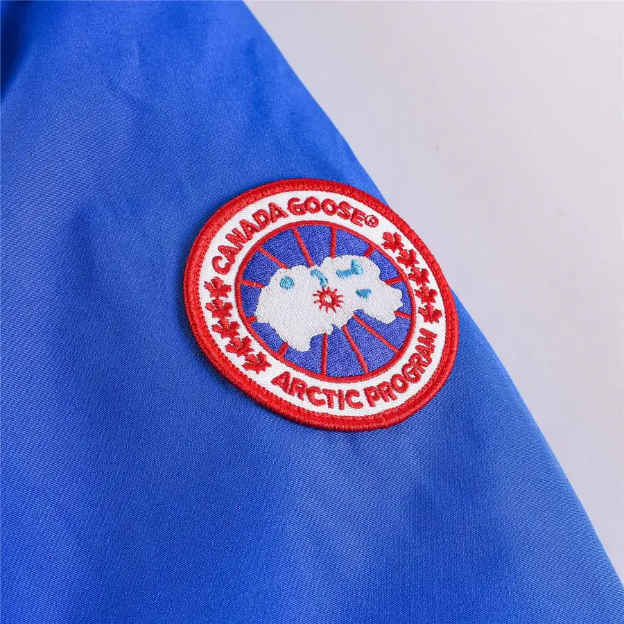 Canada Goose 13款男女同款羽绒服 95%白鸭绒