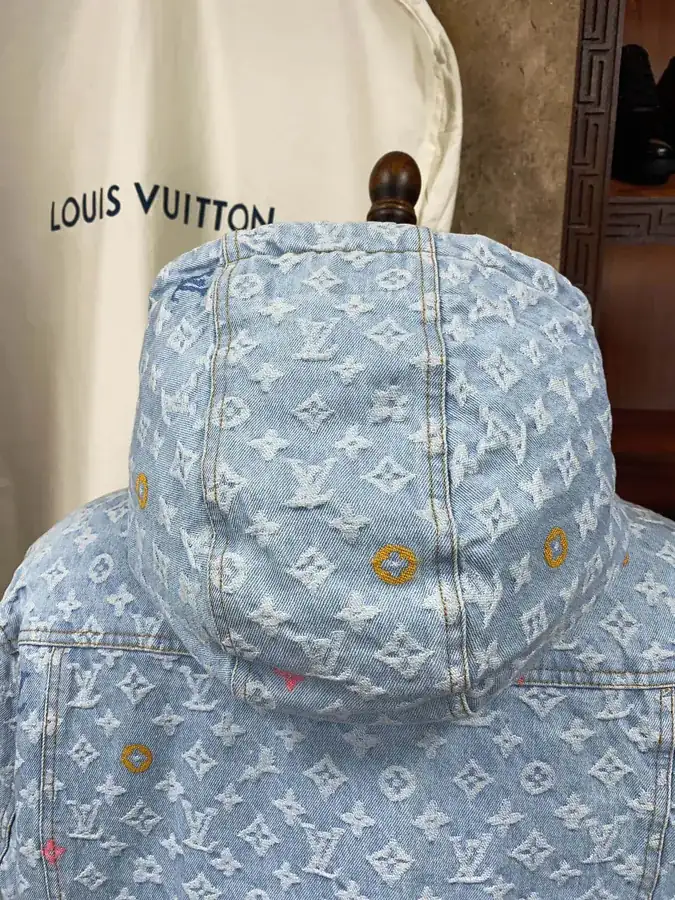 1V Edition Lemaire Men's New Arrival, Vintage Style Bucket Bag