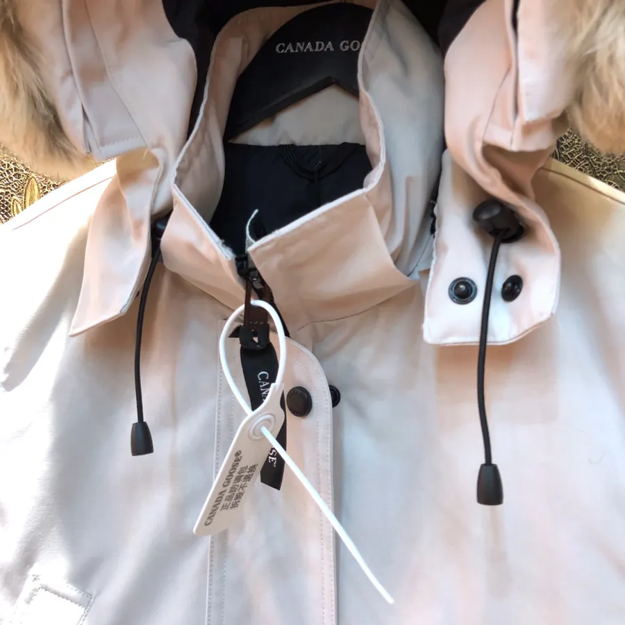 Canada Goose Womens Trillium Parka Classic Long Women's Down Jacket