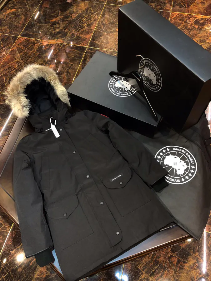 Canada Goose Womens Trillium Parka Classic Long Women's Down Jacket
