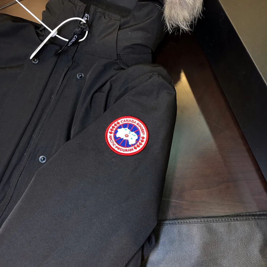 Canada Goose Womens Trillium Parka Classic Long Women's Down Jacket
