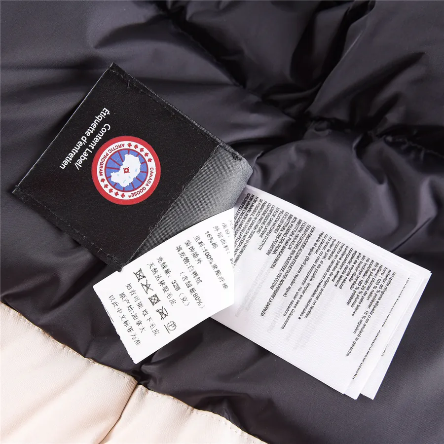Canada Goose 13款男女同款羽绒服