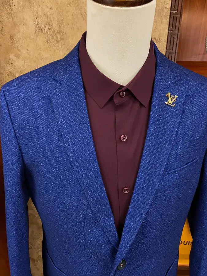 Boss Recommendation: 1V Luggage Men's Premium Leisure Suit