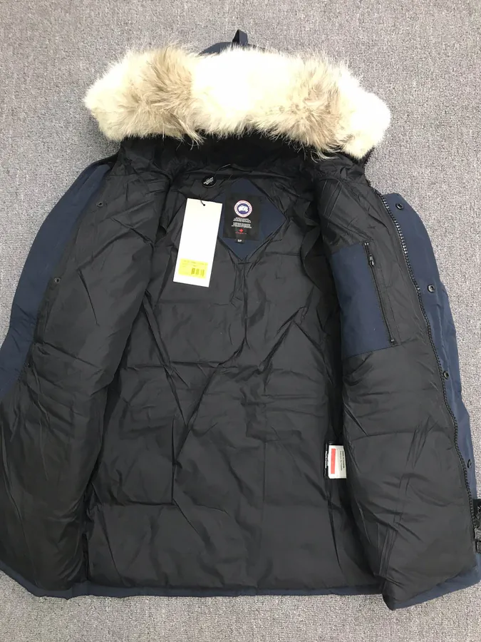 Canada Goose 14款男女同款羽绒服 狼毛毛领, 防风防水防尘抗邹面料