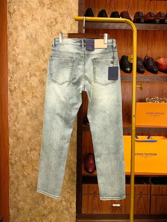 1V Luggage Brand 2024 New Arrival Lightweight Men's Jeans