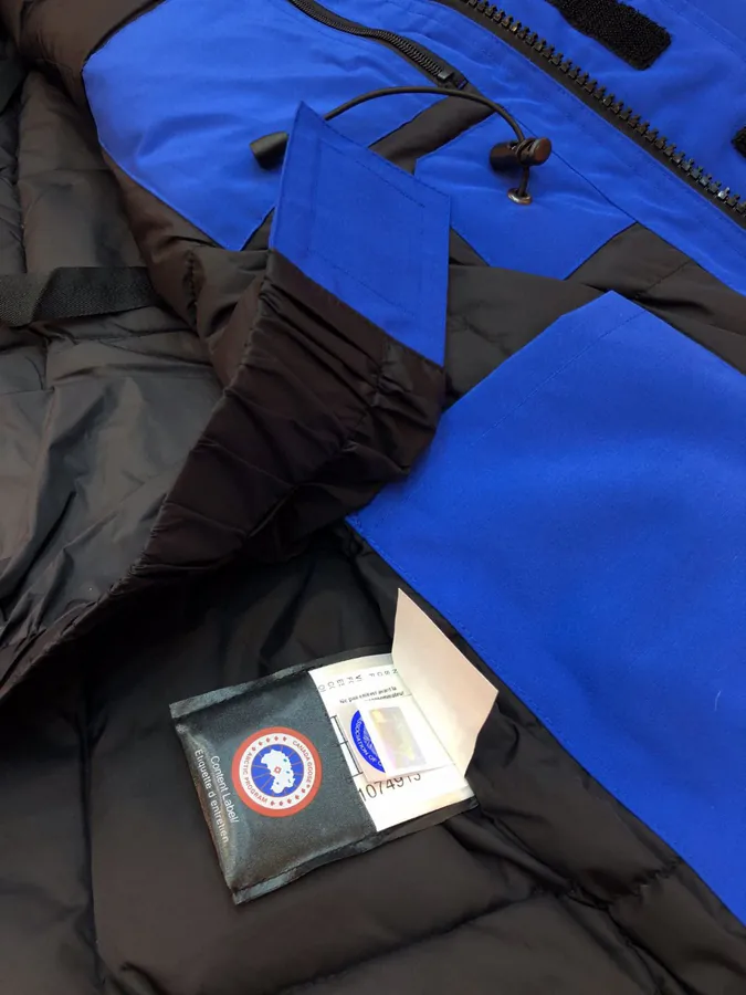 Canada Goose Far East 08 Series Down Jacket Unisex, Removable Fur Collar