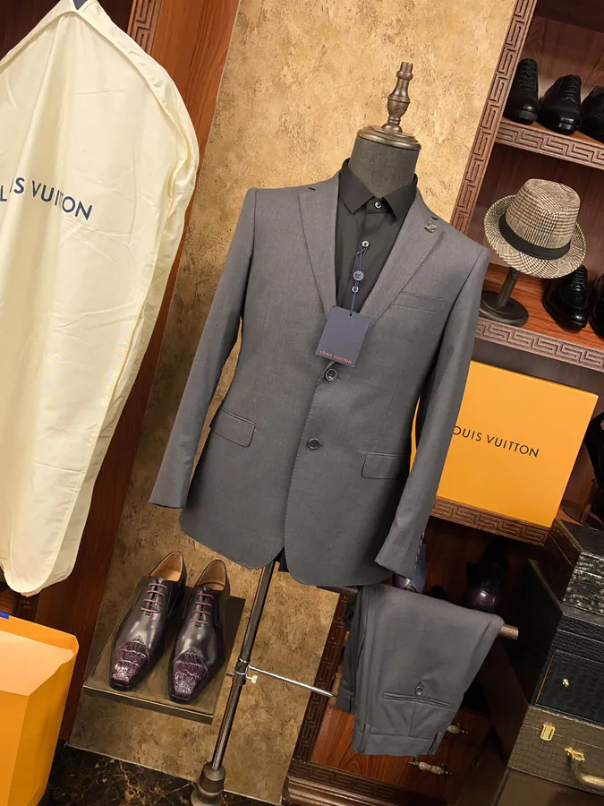 1V 驴家 Men's Premium Leisure Suit Set