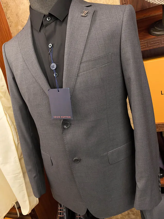 1V 驴家 Men's Premium Leisure Suit Set