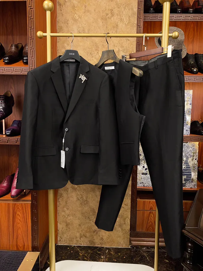 CD DIOR 2023 Fashion Bazaar 男士商务休闲三件套