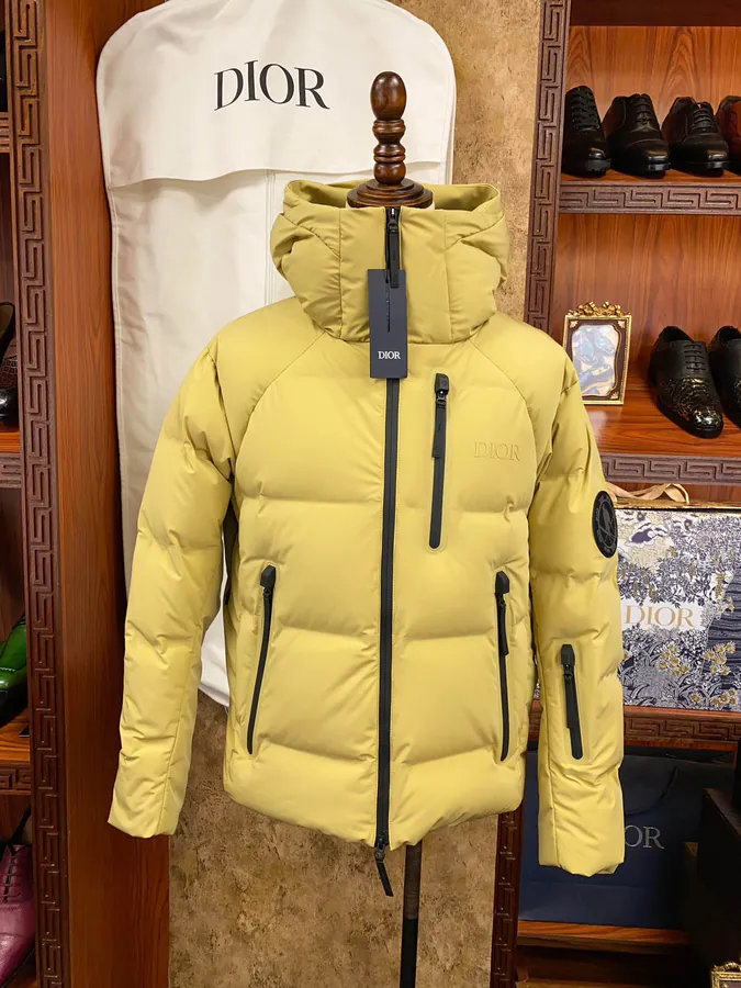 Premium Ski Jacket Collaboration with Di0r, High Quality and Exclusive