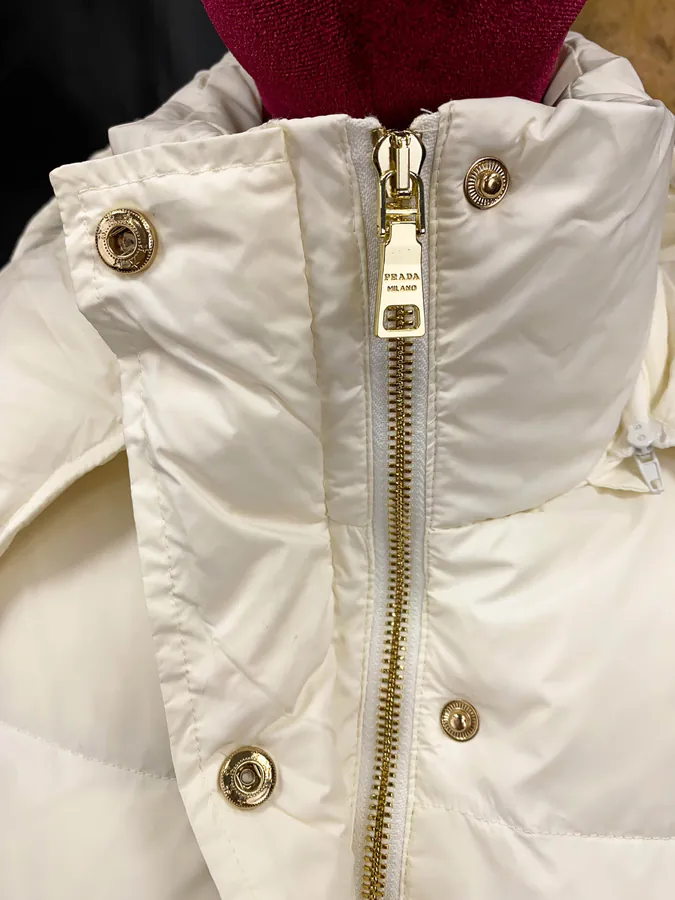 PRAD@ Ladies Short Hooded Jacket