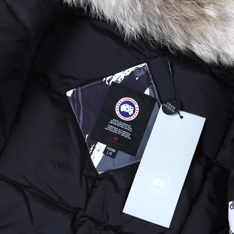 Canada Goose 13款男女同款羽绒服