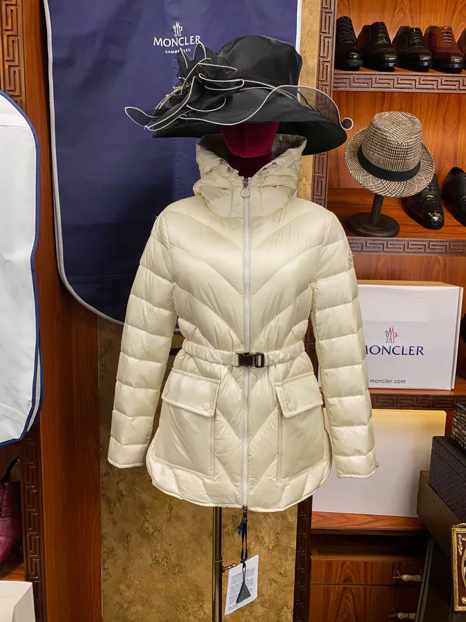New Arrival Argenno Women's Lightweight Down Jacket with Adjustable Waistband