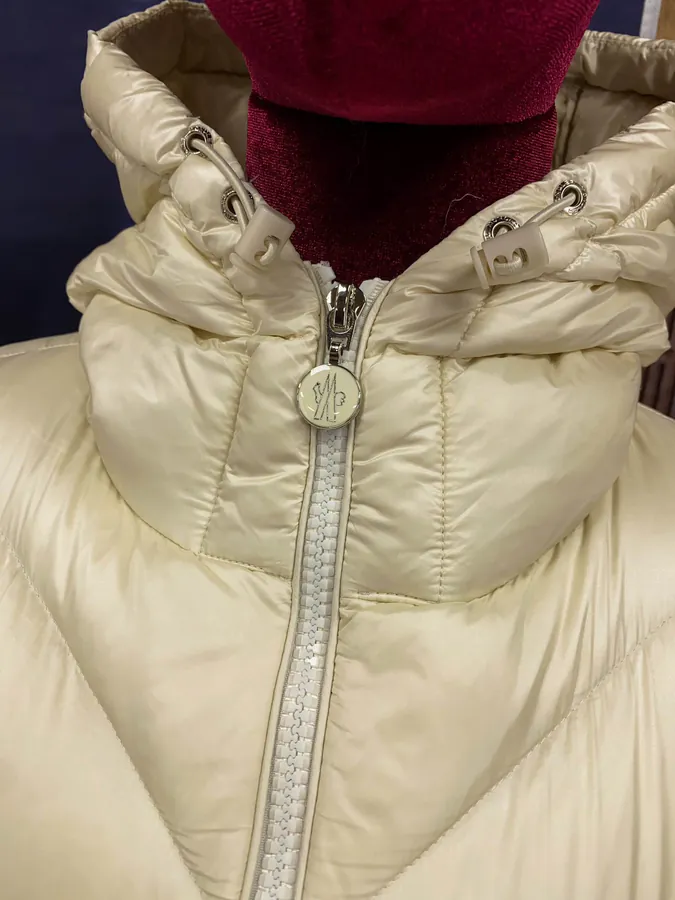 New Arrival Argenno Women's Lightweight Down Jacket with Adjustable Waistband