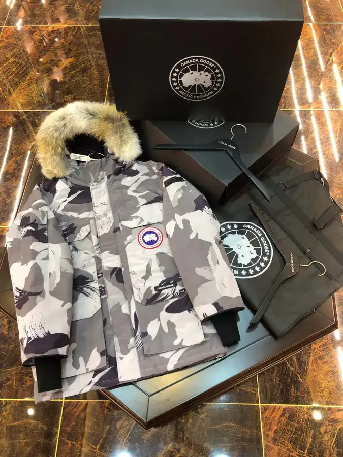Canada Goose Far East 08 Series Down Jacket