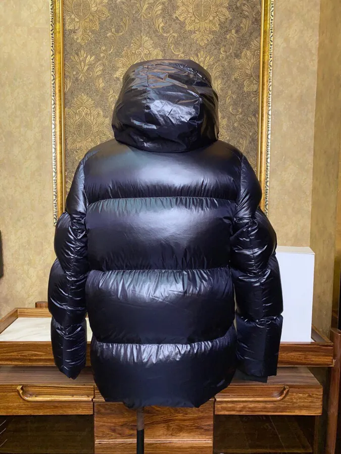Canada Goose 男士女士同款羽绒服