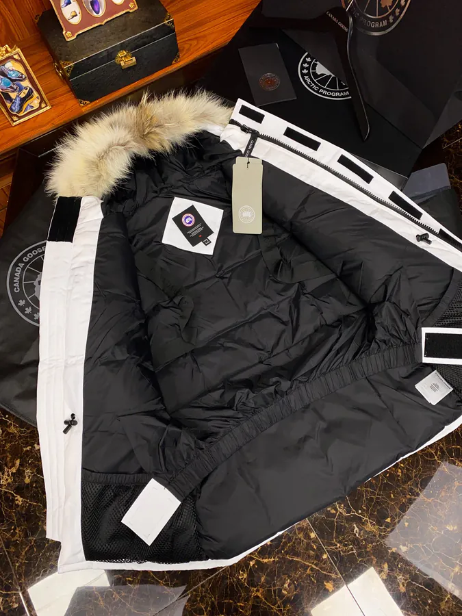 Canada Goose Far East 08 Series Down Jacket