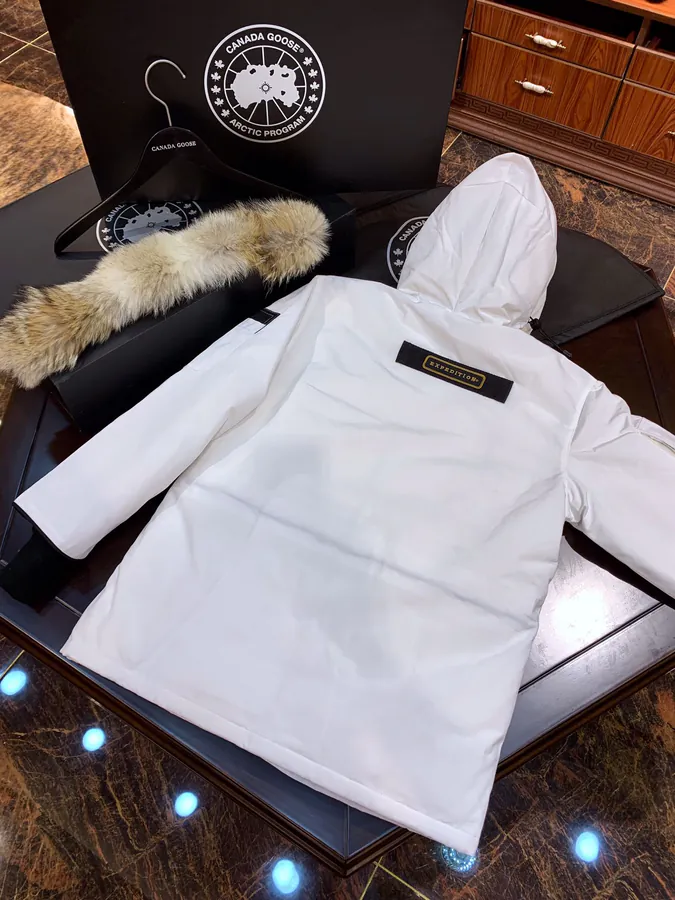 Canada Goose Far East 08 Series Down Jacket