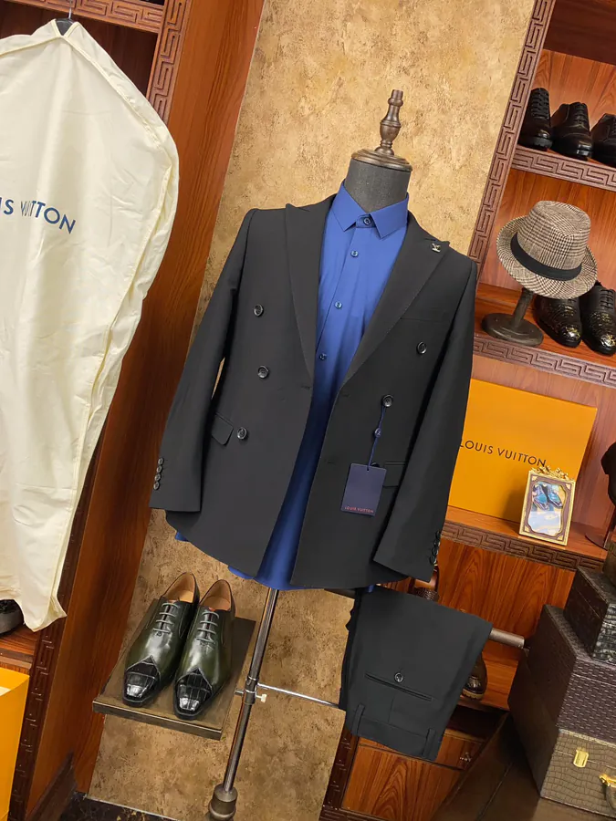 Men's Prestige Exclusive Suit Set Tailored Business & Casual Wear