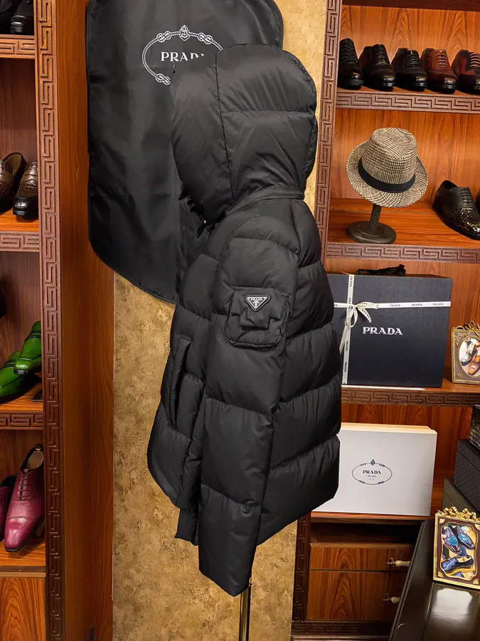 PRAD@ Women's Hoodie with 95% White Goose Down