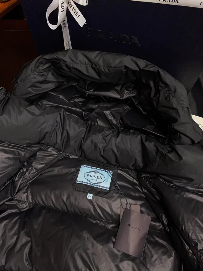 PRAD@ Women's Hoodie with 95% White Goose Down