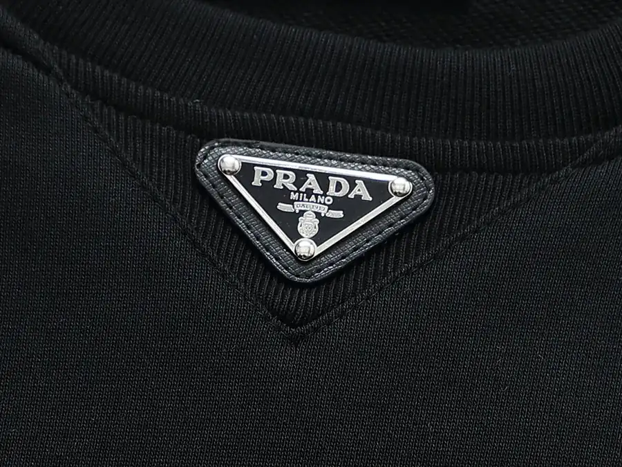 PRAD Metal Triangle Logo Classic Vintage Round Neck Sweatshirt