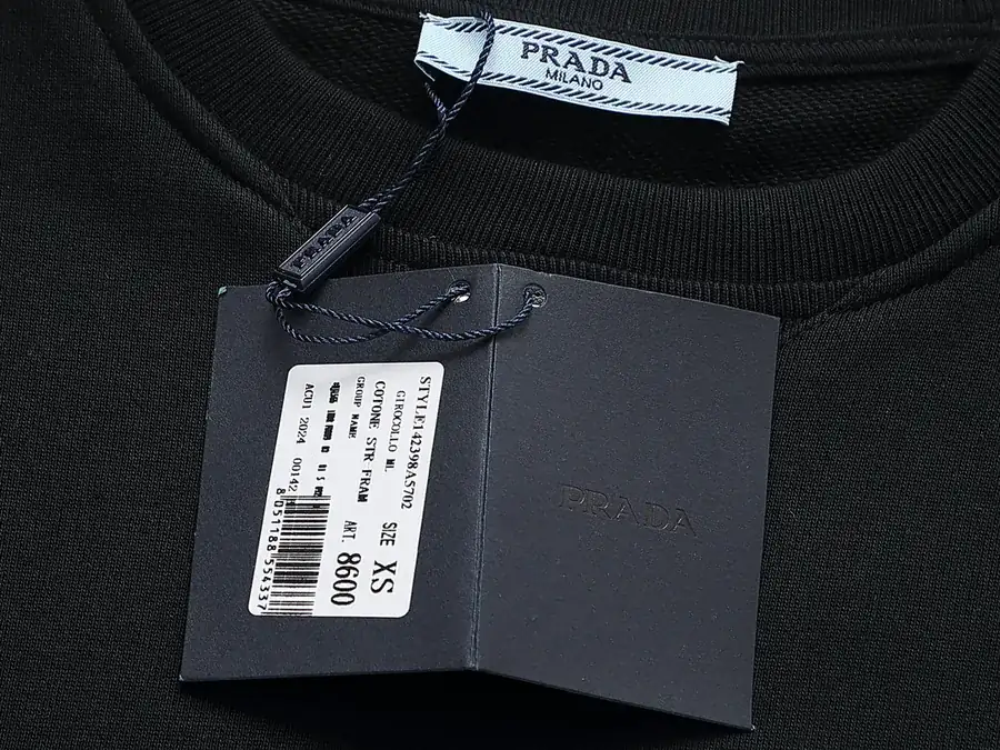 PRAD Metal Triangle Logo Classic Vintage Round Neck Sweatshirt