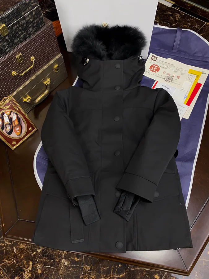 Monte Premium Winter Ski Jacket with Oversized Fox Fur Trim