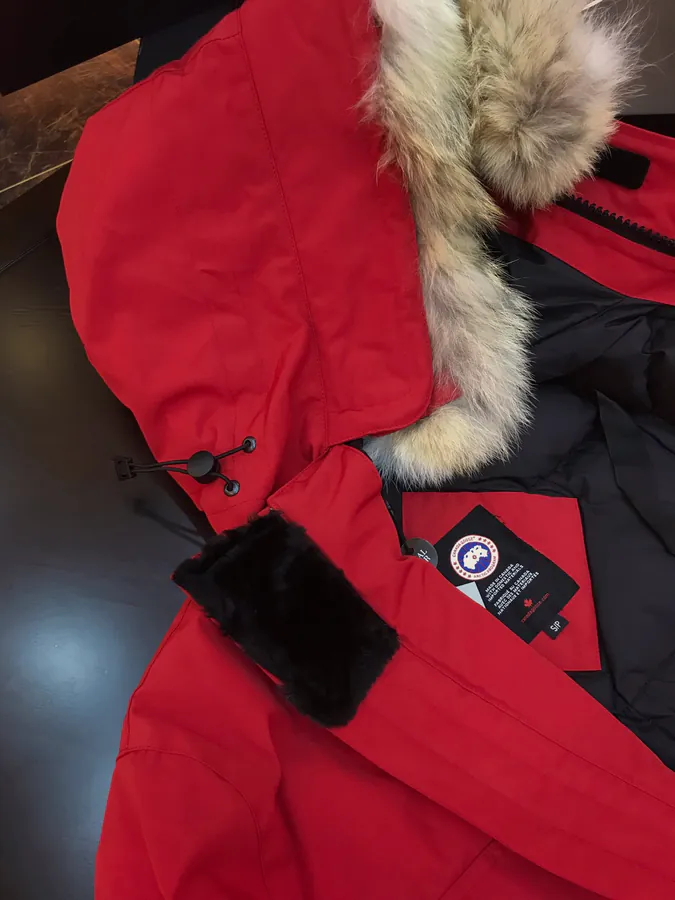 Canada Goose Far East 08 Series Down Jacket Unisex, Removable Fur Collar