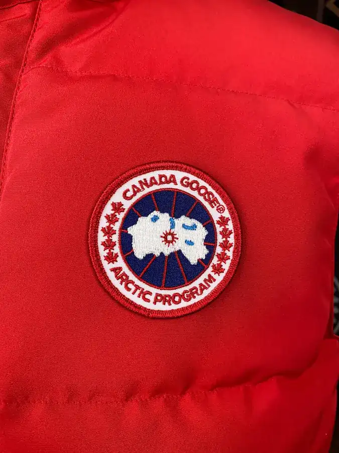 CANADA GOOES Vest with Packaging Box