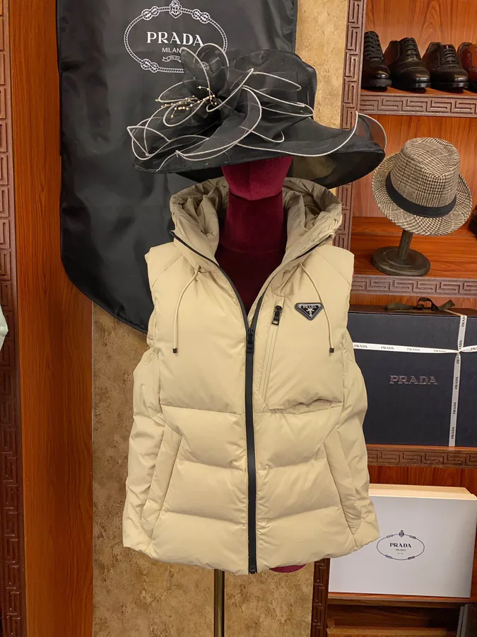 PRAD@ Premium Down Vest with Hood 2023 Autumn Winter Latest Design