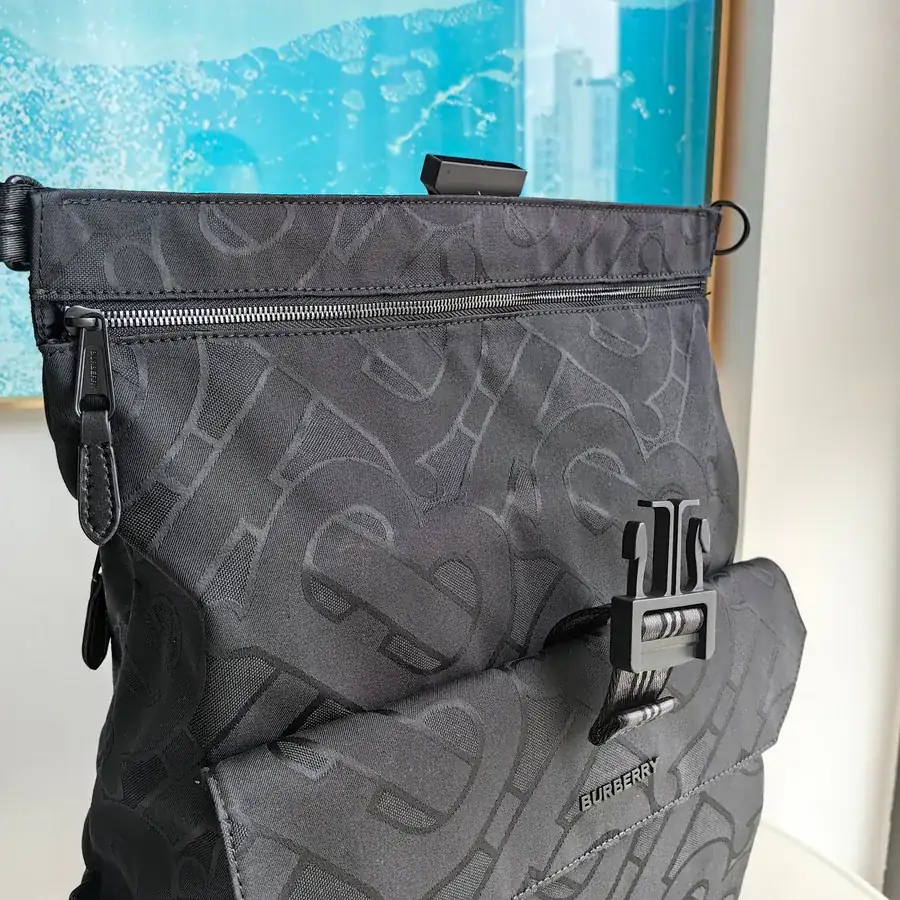 Burberry Shoulder Bag 8053