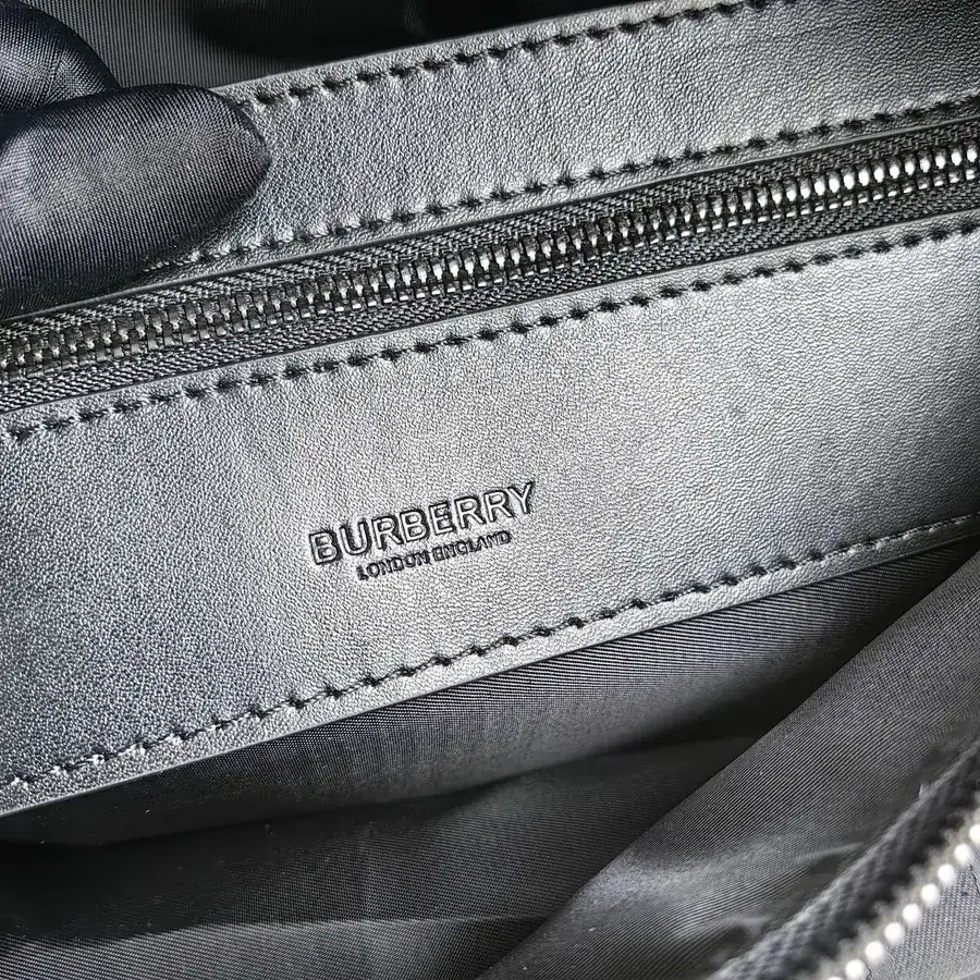Burberry Shoulder Bag 8053