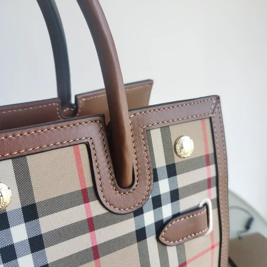 Burberry Title Teller Handbag