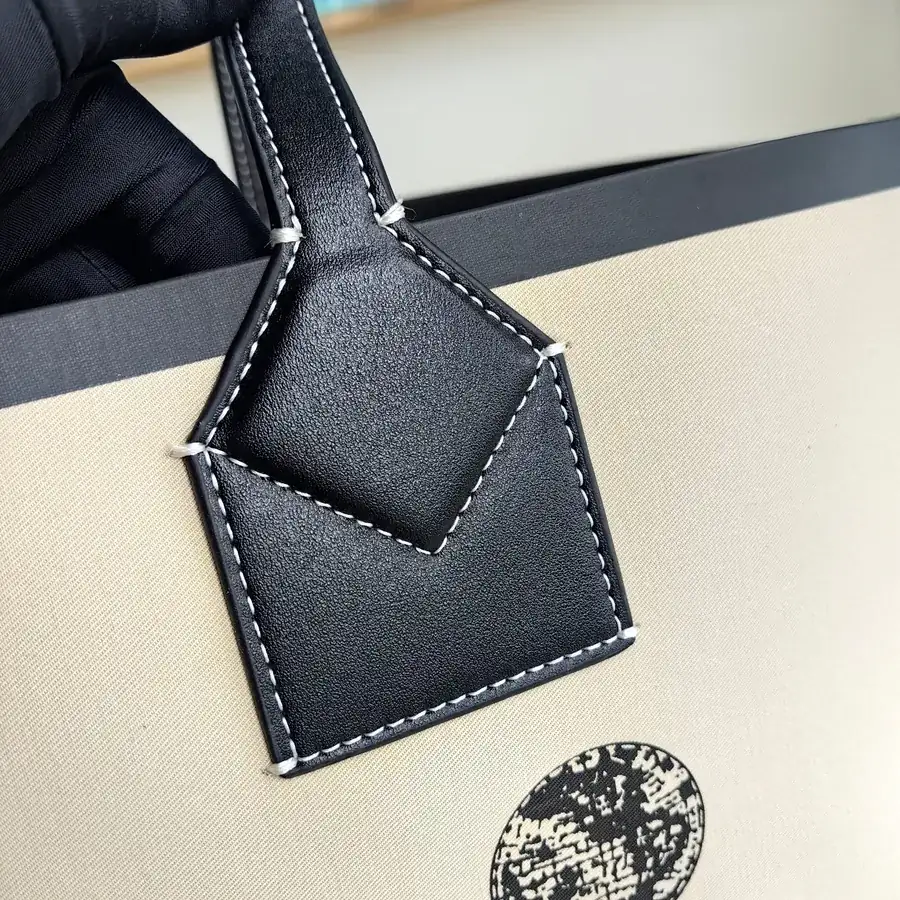 Burberry Bucket Bag Medium Size