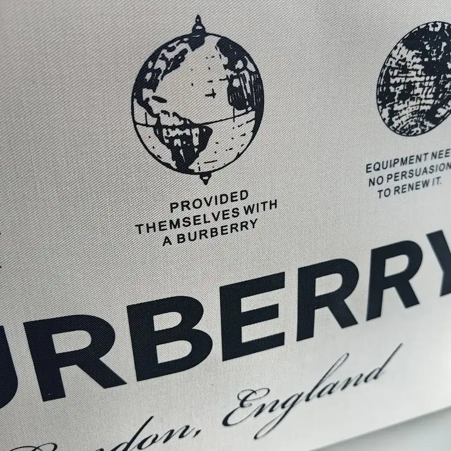 Burberry Bucket Bag Medium Size