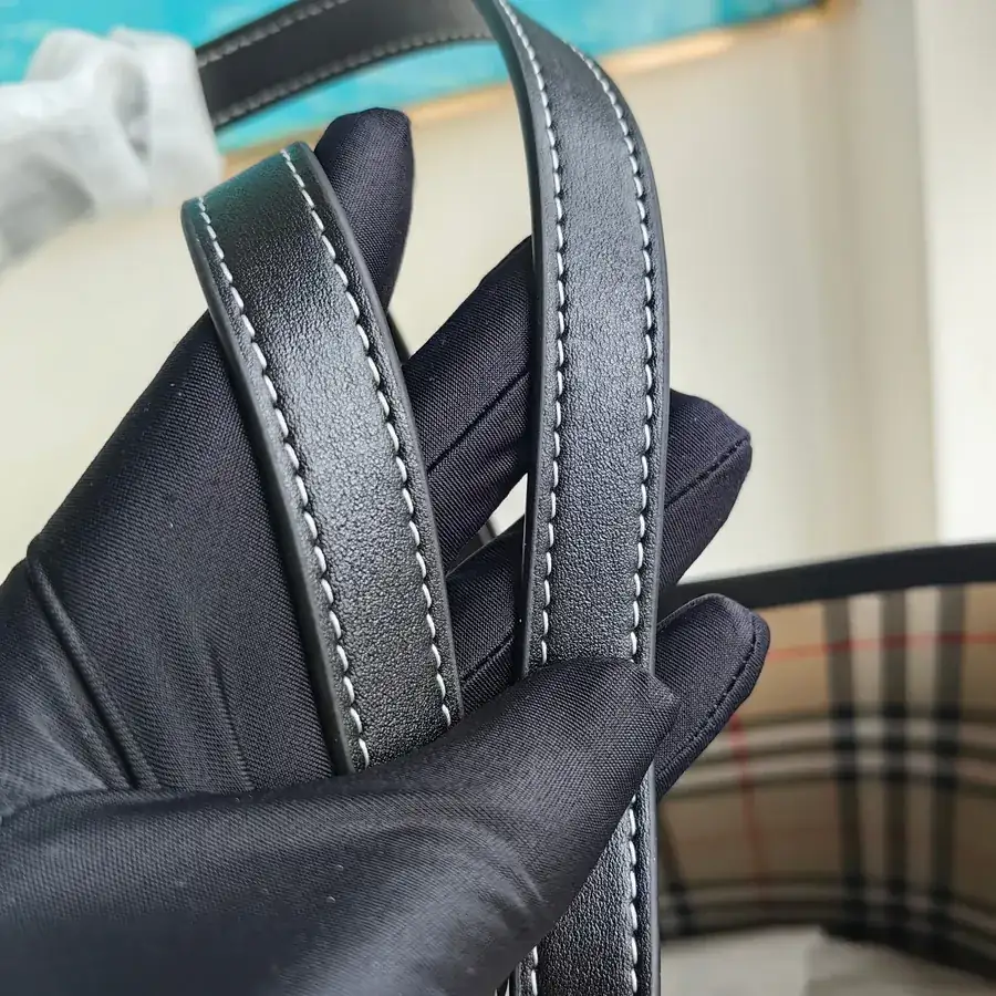 Burberry Bucket Bag Medium Size