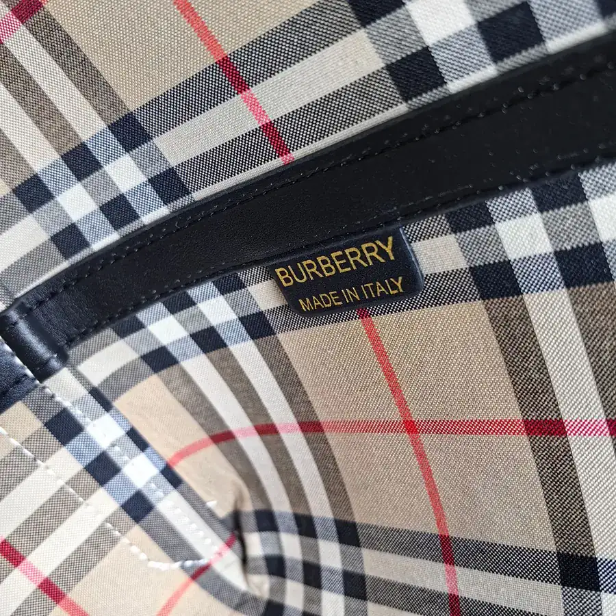 Burberry Bucket Bag Medium Size