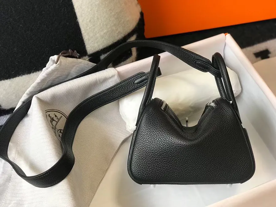 Mini Lindy Togo Bag in Top Grain Calfskin
