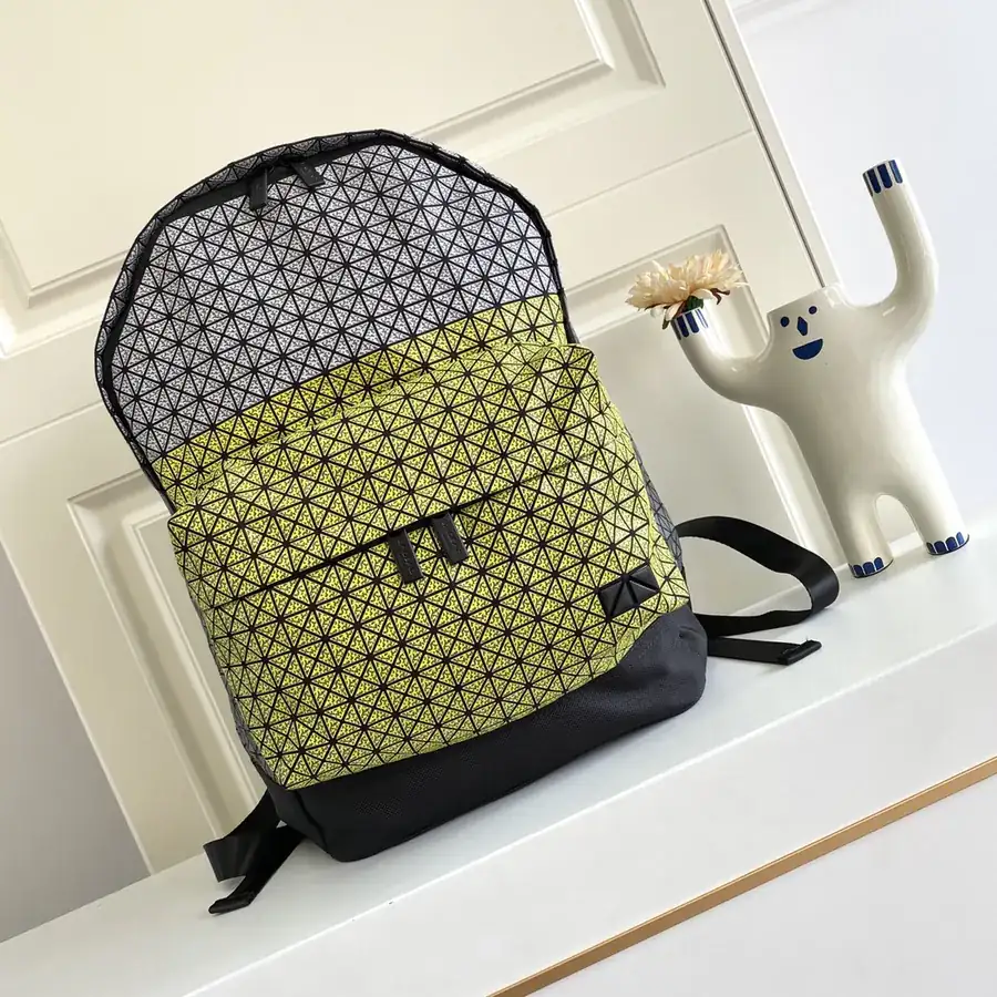 ISSEY MIYAKE BAOBAO Trendy Backpack with Lightweight Design