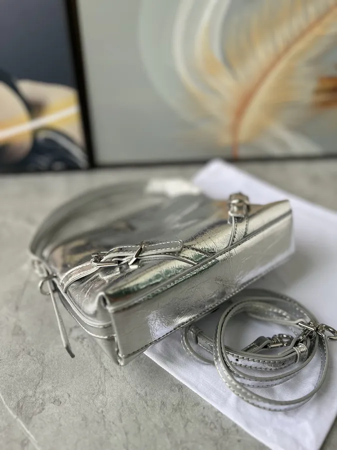 Givenc*y Voyou Detachable Strap Metal Clasp Crossbody Bag