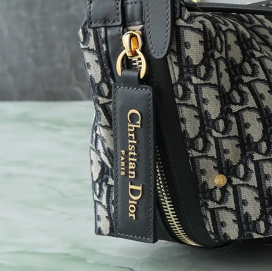 D Journey Handbag in Vintage Style
