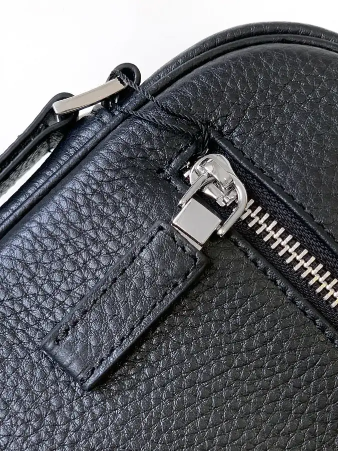 Pla New Style Crossbody Bag 7040 5#