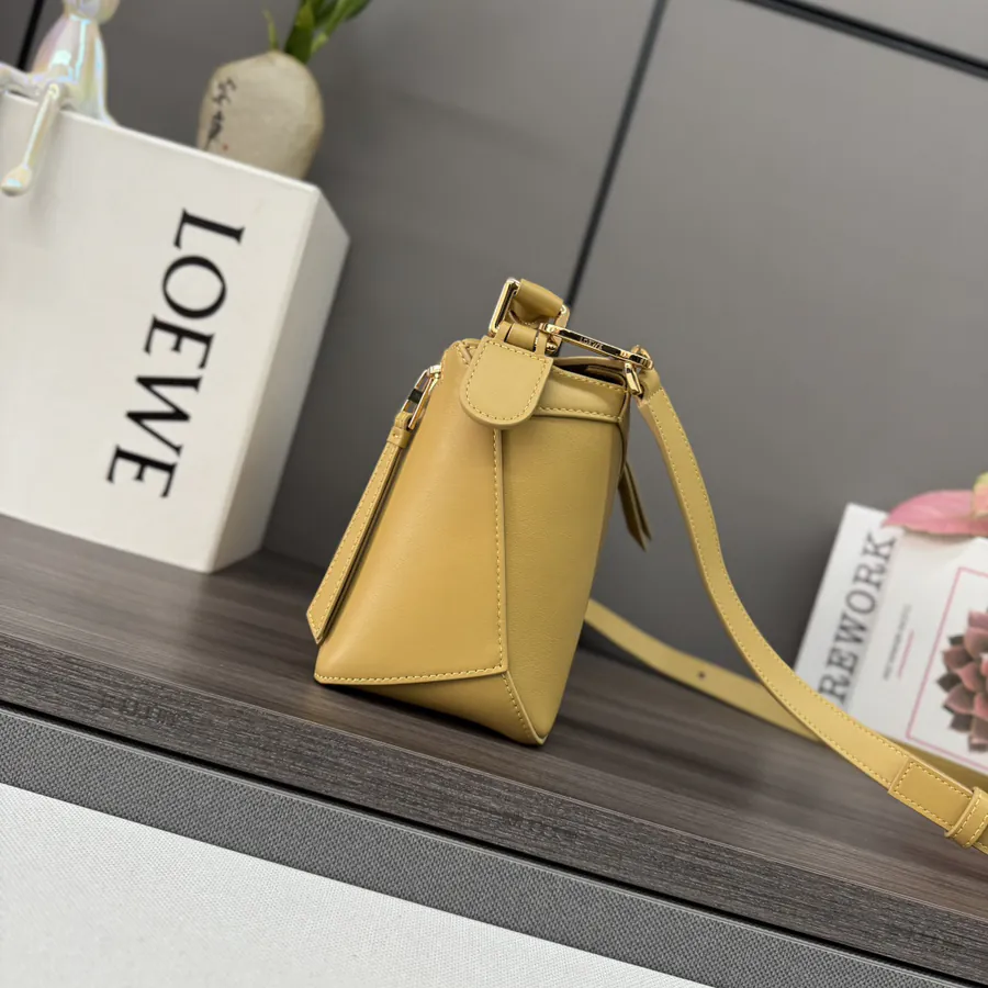 Anagram Puzzle Edge Small Handbag