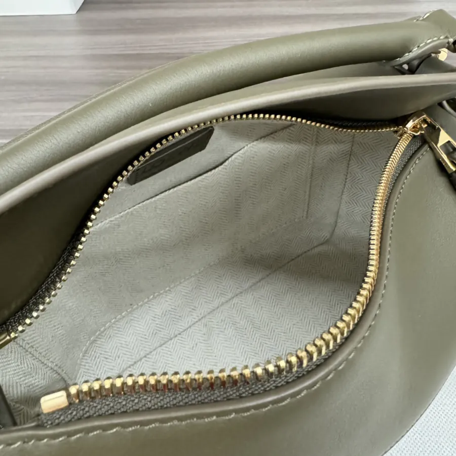 Anagram Puzzle Edge Small Handbag