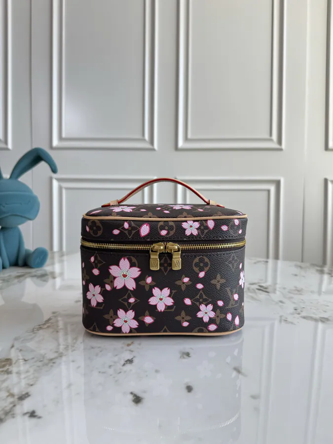 Nice Mini Wash Bag with Cherry Blossom Pattern