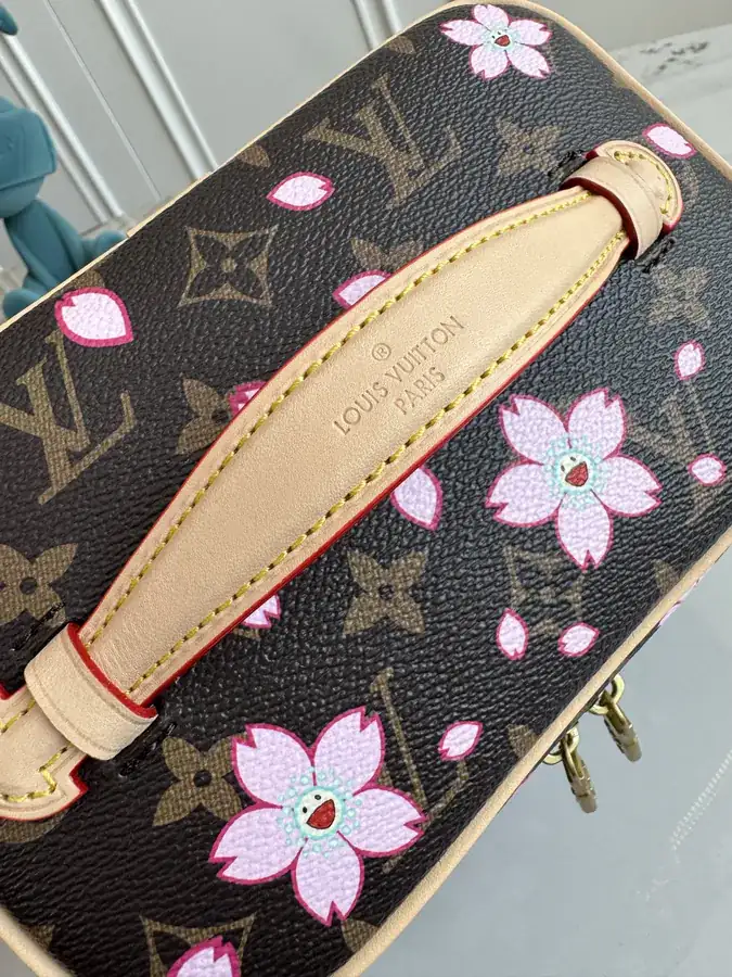 Nice Mini Wash Bag with Cherry Blossom Pattern