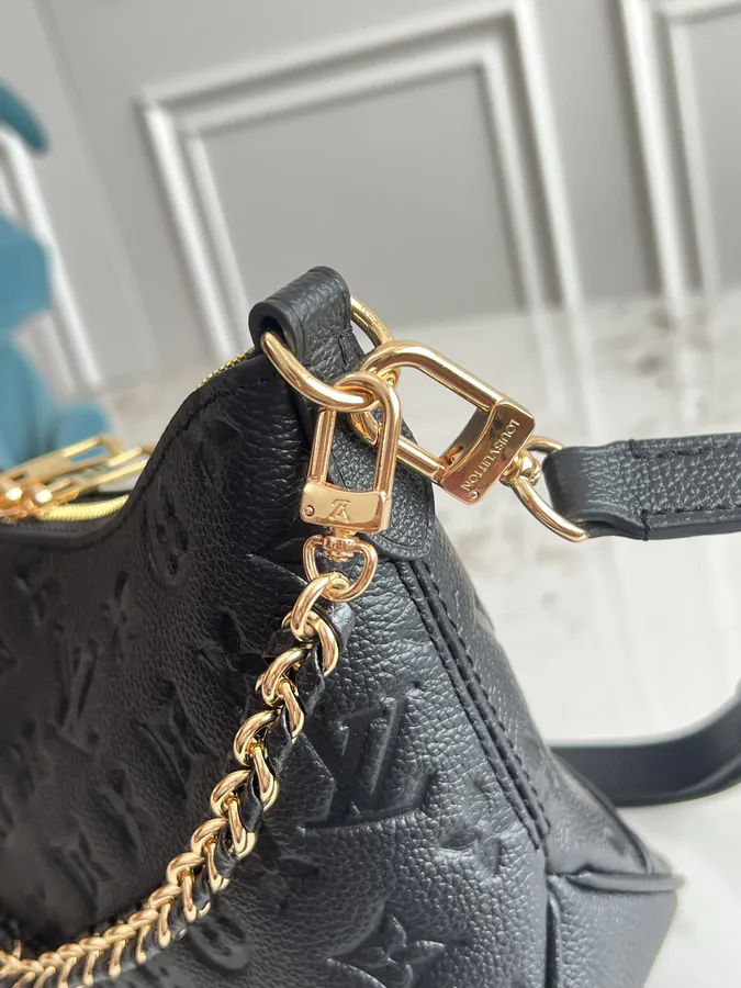 Exclusive Background Dynamic Chip Handbag